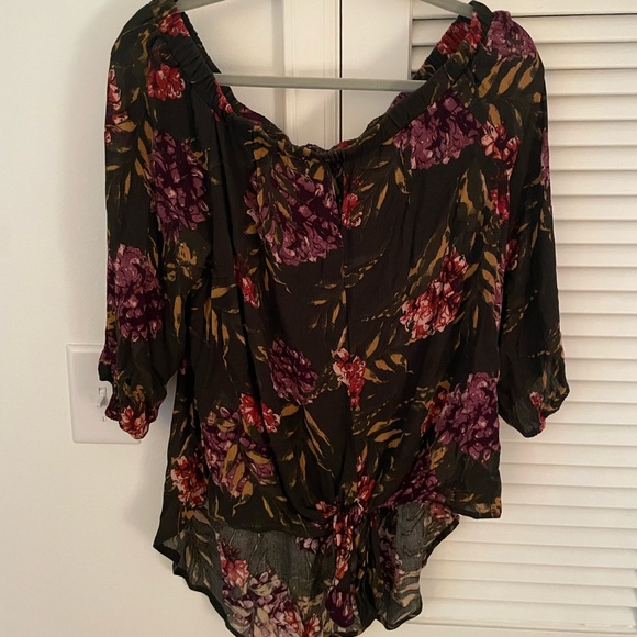 Off the shoulder fall top - Picture 1 of 4